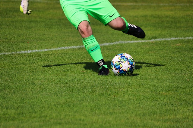 尤其是在与 尤其是在与